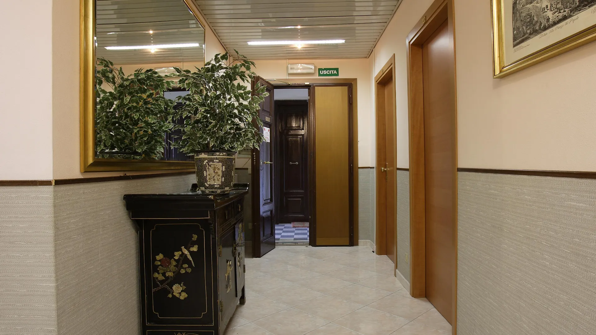 **  Hotel Lazzari Rome Italy